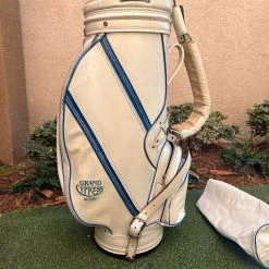 Www.chipnputt.com Authentic Vintage Cobra GREG NORMAN 6 Way Tour Cart Bag, With Rainhood, White/Blue-RARE! 18 Www.chipnputt.com Authentic Vintage Cobra GREG NORMAN 6 Way Tour Cart Bag, With Rainhood, White/Blue-RARE! -GOLF BALLS popular store 6 d04d181f 08db 4a8c abcc 5514014fc4c8