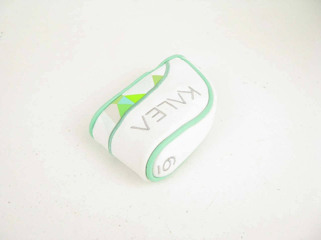 TaylorMade Kalea 6 Iron Headcover 1 TaylorMade Kalea 6 Iron Headcover